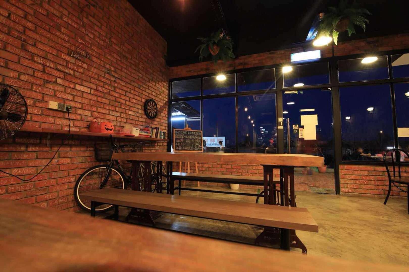 Cube Bed Station & Tours Sdn Bhd Hostel Semporna Ngoại thất bức ảnh