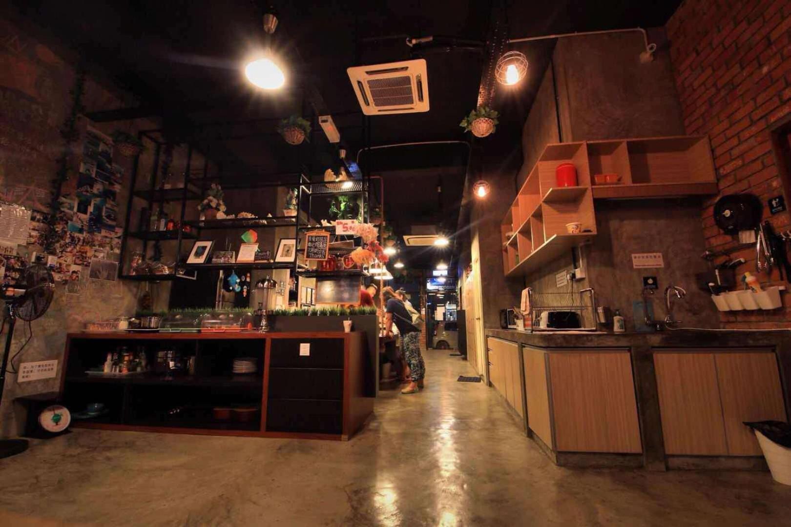 Cube Bed Station & Tours Sdn Bhd Hostel Semporna Ngoại thất bức ảnh