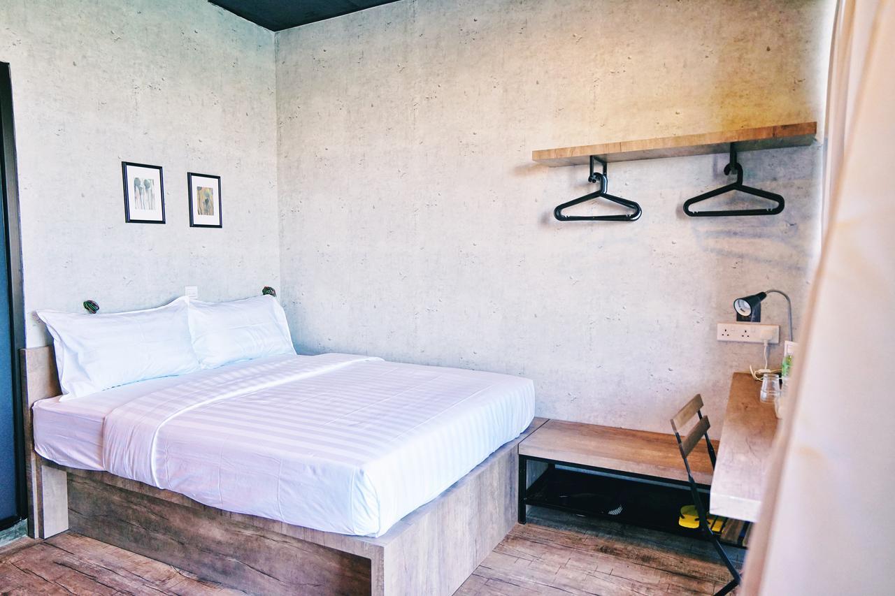 Cube Bed Station & Tours Sdn Bhd Hostel Semporna Ngoại thất bức ảnh