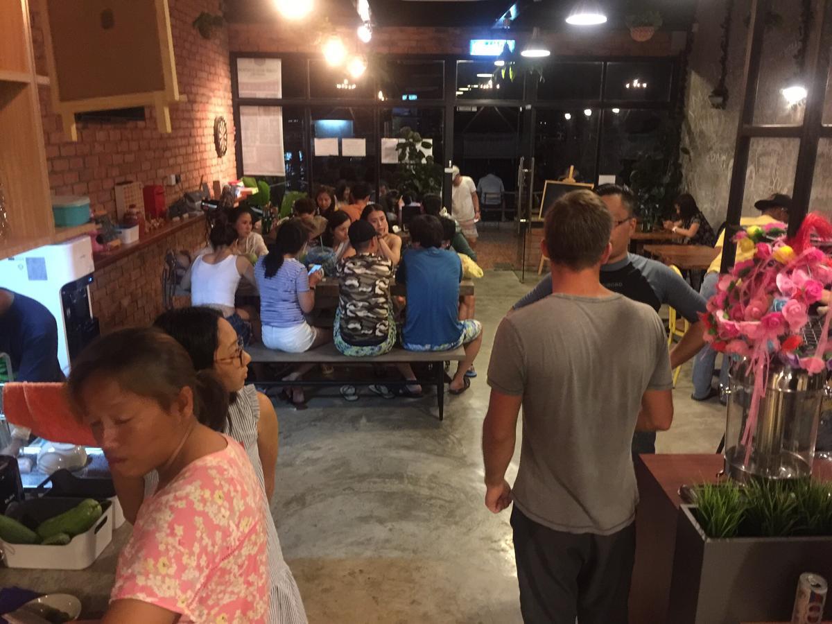 Cube Bed Station & Tours Sdn Bhd Hostel Semporna Ngoại thất bức ảnh